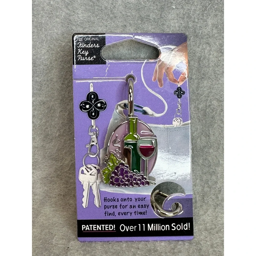 Finders Key Purse Key Hook Womens Purple New Wine Bottle Grapes Enamel Accessory